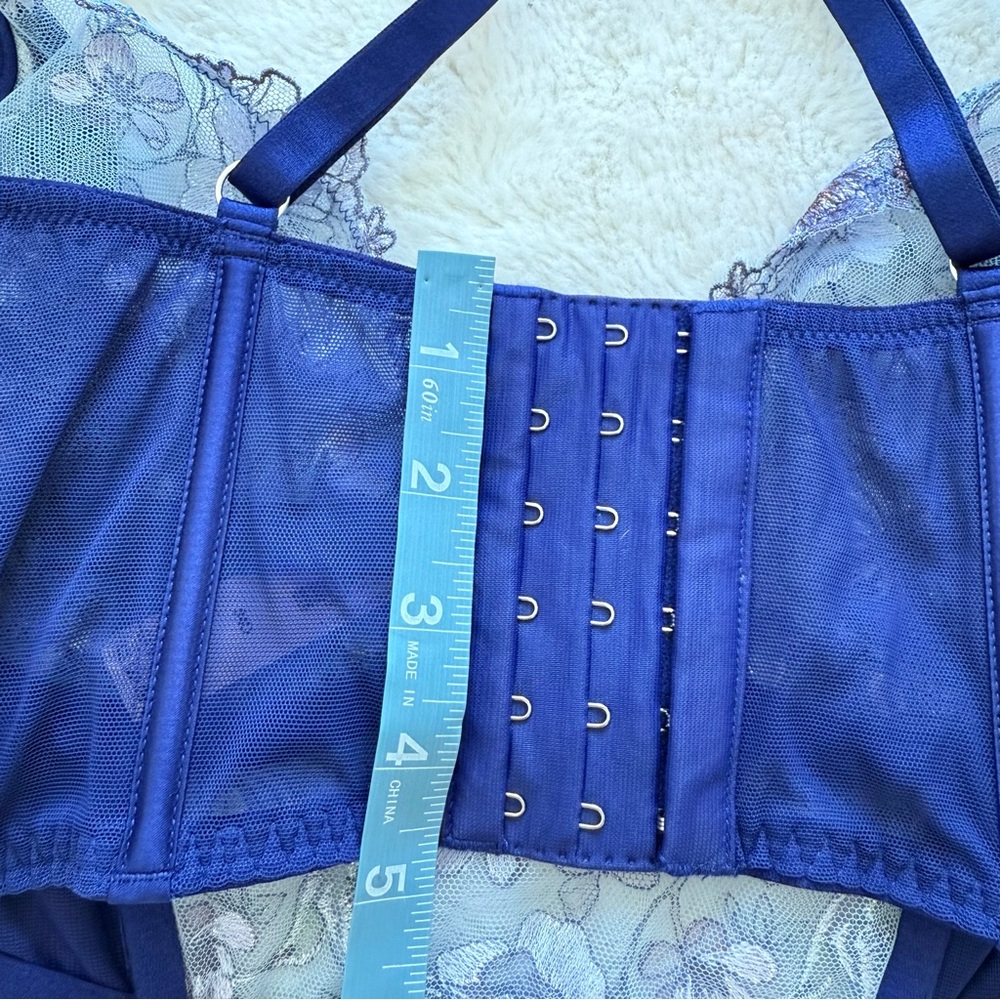 NWT!!! Victoria’s Secret corset top size 34D Retail 89.95$ - Picture 8 of 8